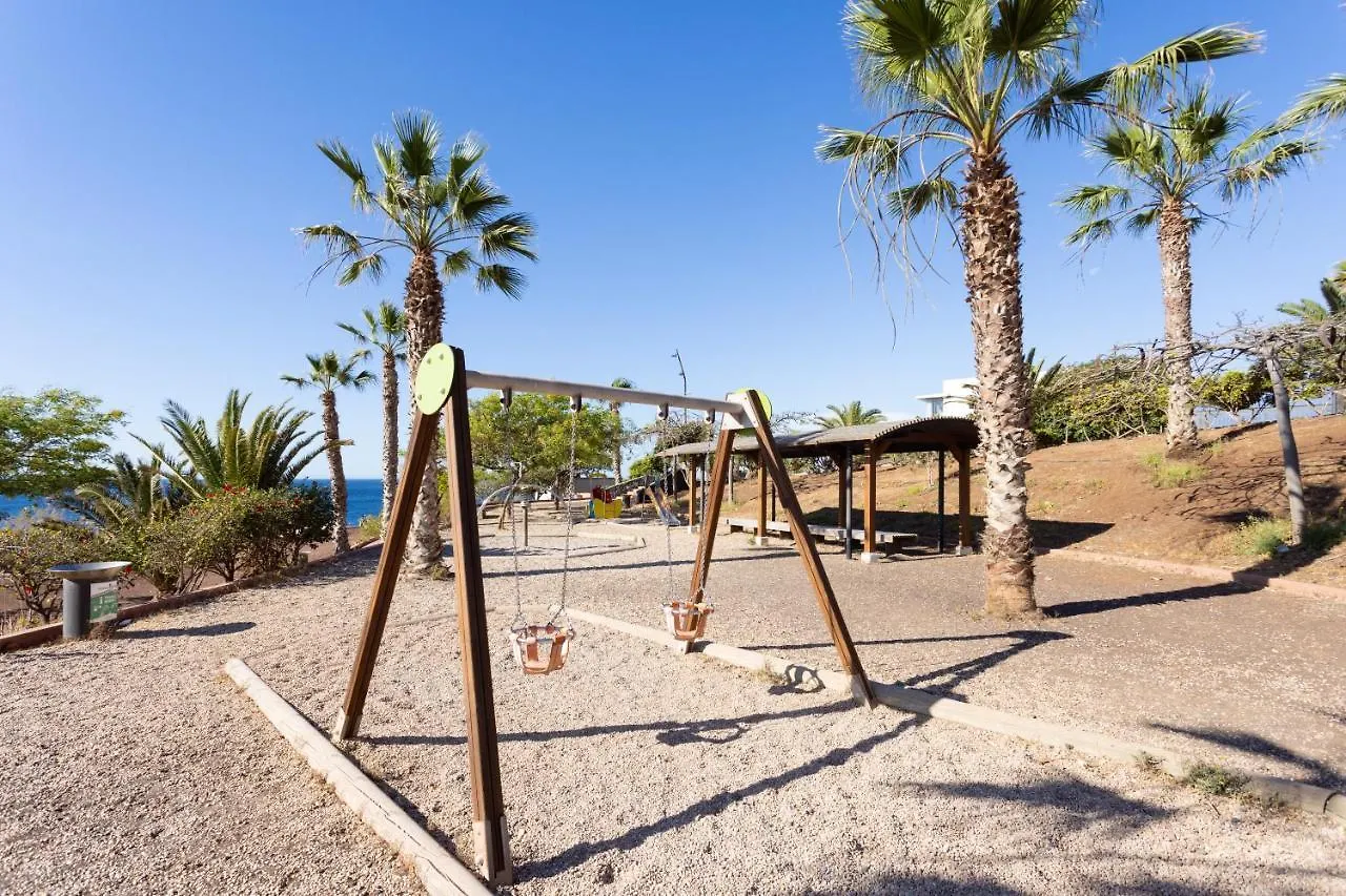Home2Book Comfy Beachfront Radazul 0*,  إسبانيا